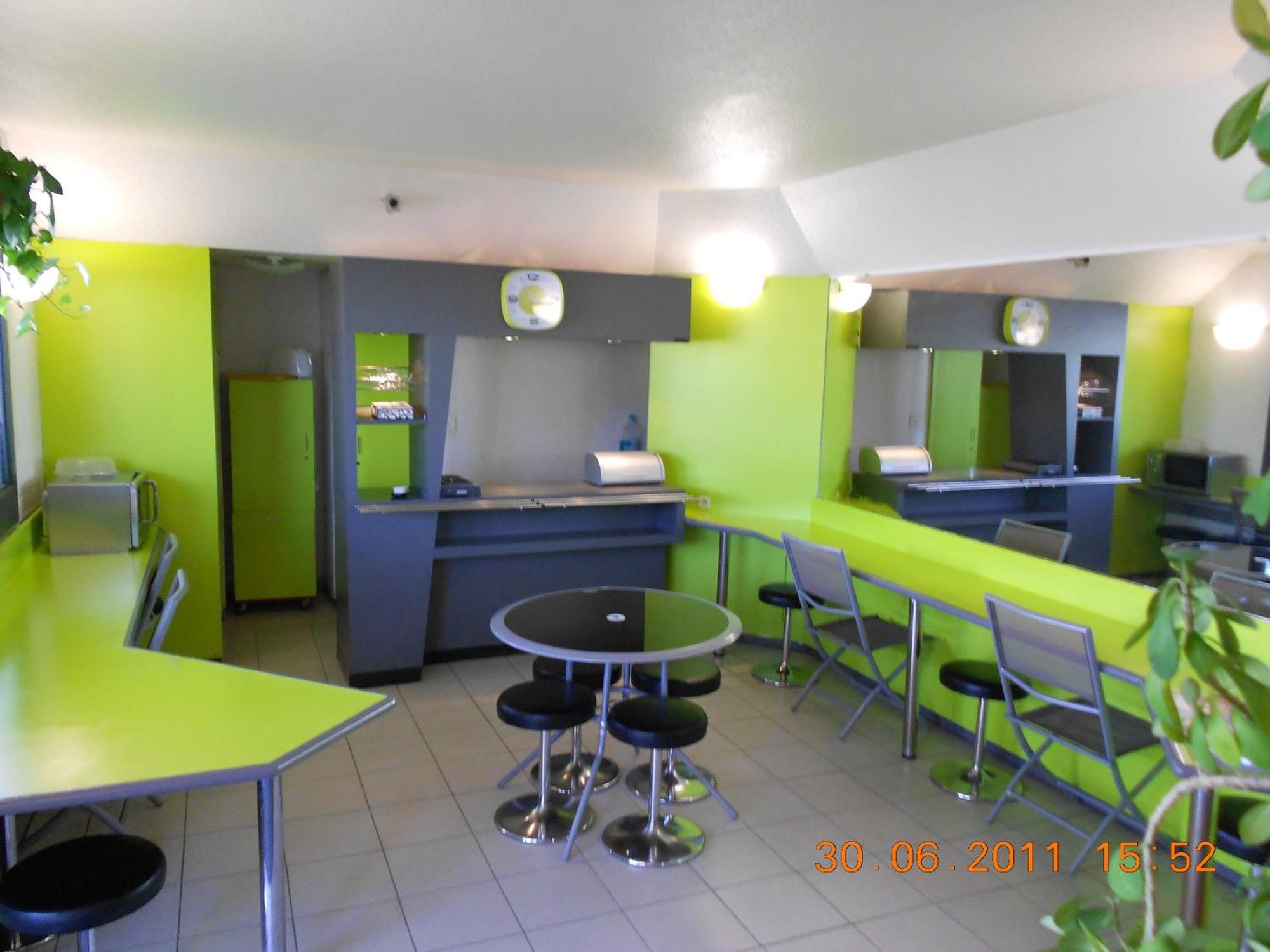 Lemon Hotel Le Coteau Luaran gambar